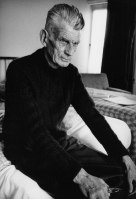 Samuel Beckett in room 604 of The Hyde Park Hotel, London 1980 (2).jpg